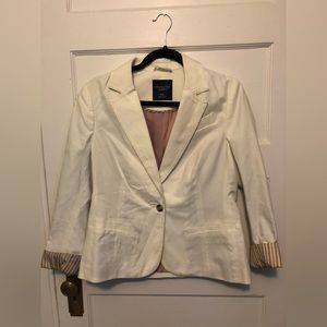 Cream linen blazer NEVER WORN! Size medium. Lined. American Eagle